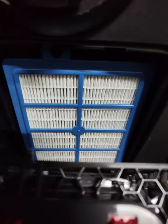 ODKURZACZ ELECTROLUX  EL61H4SW