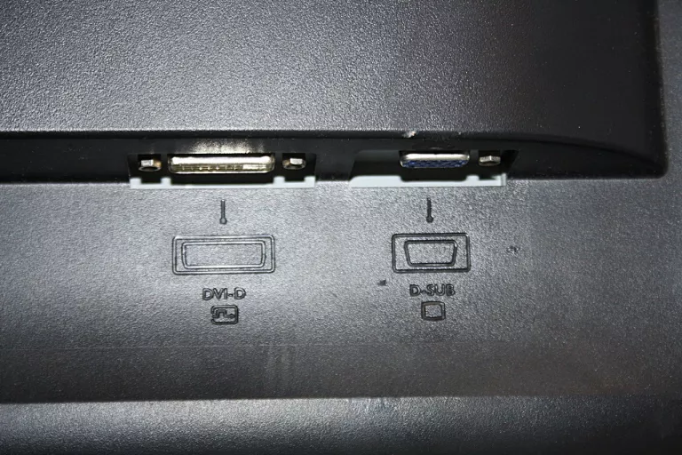 MONITOR IIYAMA PL 2200