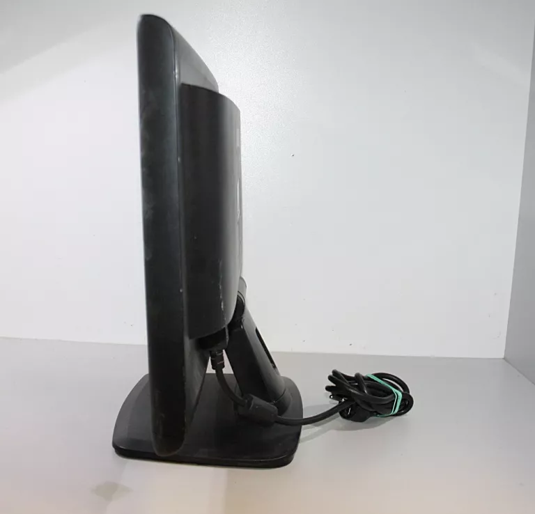 MONITOR IIYAMA PL 2200