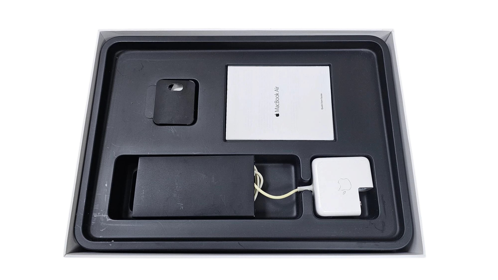 laptop-apple-macbook-air-13-a1466-core-i5-8gb-128gb-lombard-trzebnica-kod-producenta-a1466