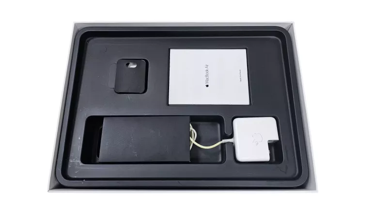 laptop-apple-macbook-air-13-a1466-core-i5-8gb-128gb-lombard-trzebnica-kod-producenta-a1466