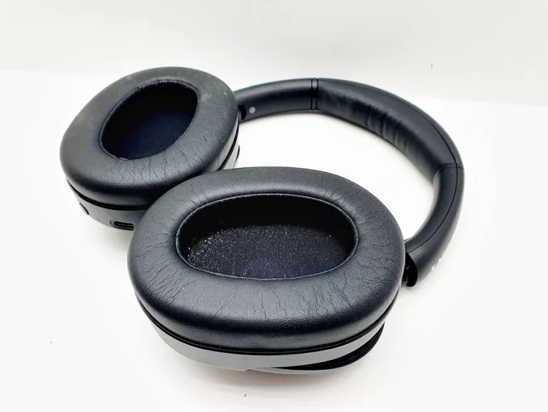 SŁUCHAWKI BEZPRZEWODOWE NAUSZNE SONY WH-ULT900NB CZARNE ETUI