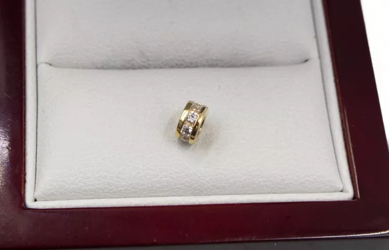 ZŁOTY CHARMS P585 W0,55G