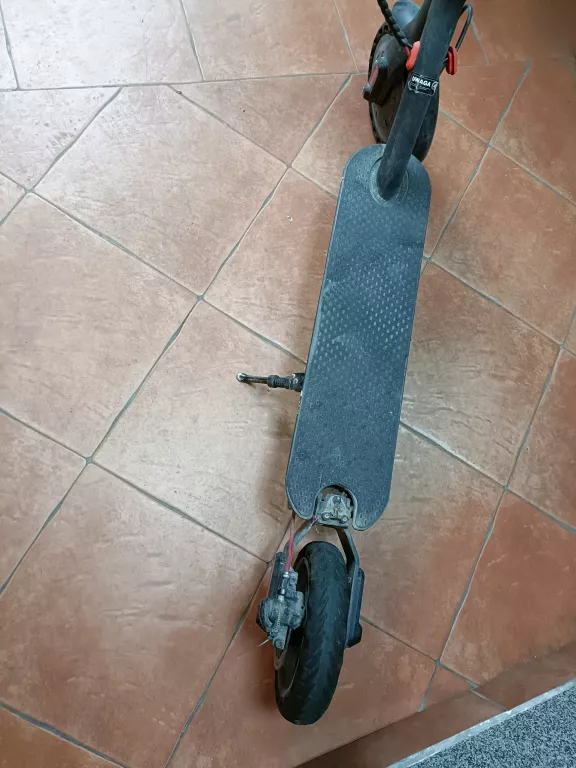 hulajnoga-elektryczna-gox-go-twoladowarka-moc-silnika-25000