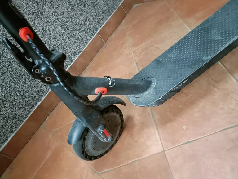 hulajnoga-elektryczna-gox-go-twoladowarka-model-two-pro