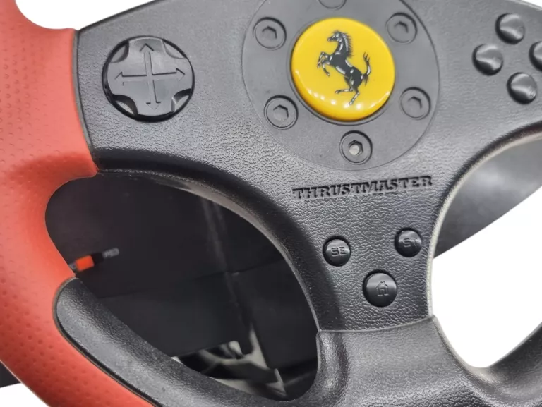 LEGENDARNA KIEROWNICA THRUSTMASTER FERRARI RED LEGEND