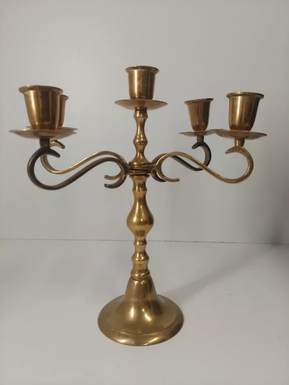 piekny-swiecznik-piecioramienny-kalwaryjska-37-krakow-kotkiewicz-sj