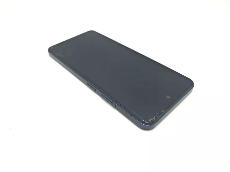 TELEFON INFINIX SMART 8 64GB ROZBITY SOLO
