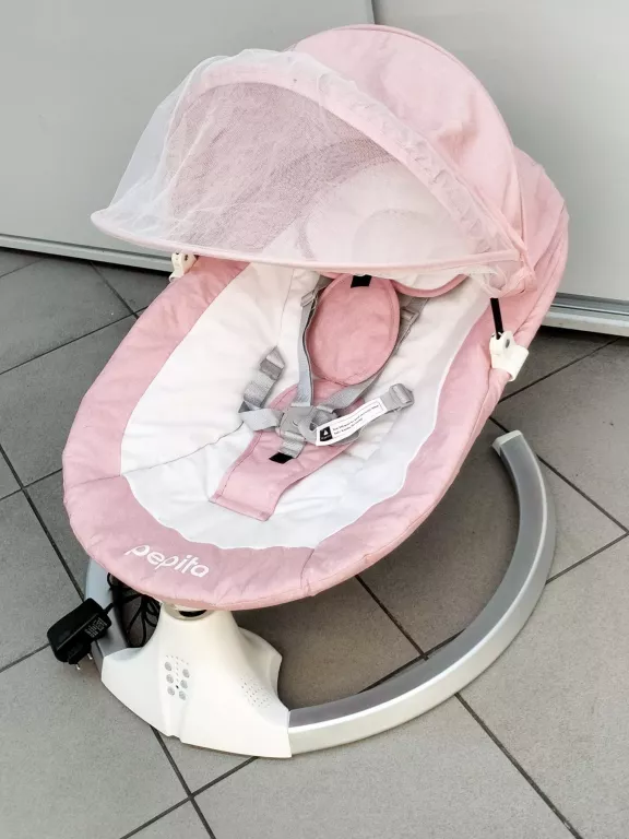 PEPITA HUŚTAWKA ELEKTRYCZNA BUJAJĄCA Z FUNKCJĄ MUZYKI I BLUETOOTH #RÓŻOWA