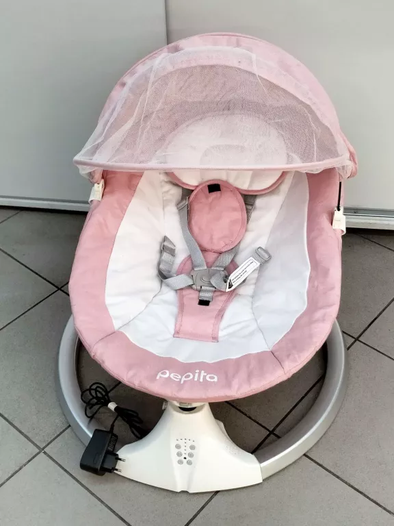 PEPITA HUŚTAWKA ELEKTRYCZNA BUJAJĄCA Z FUNKCJĄ MUZYKI I BLUETOOTH #RÓŻOWA
