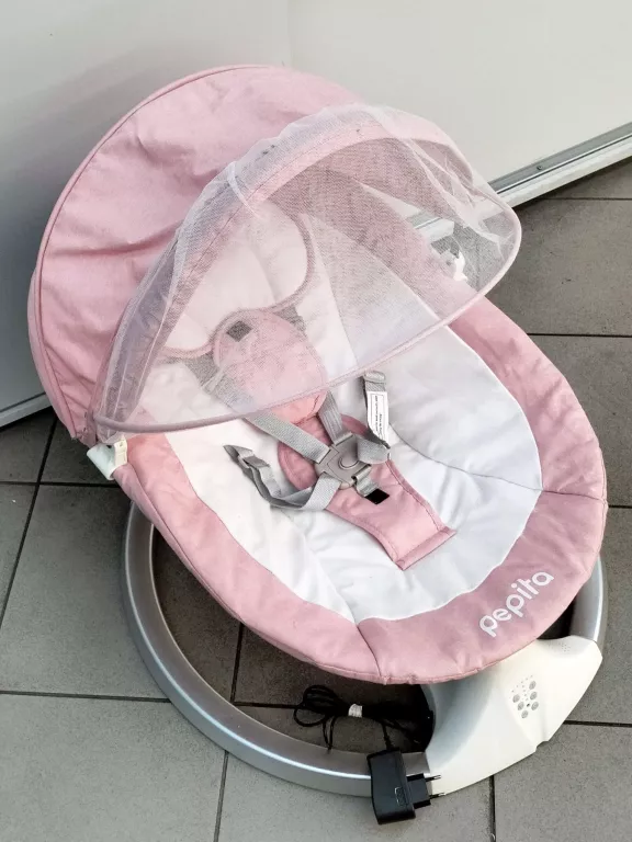 PEPITA HUŚTAWKA ELEKTRYCZNA BUJAJĄCA Z FUNKCJĄ MUZYKI I BLUETOOTH #RÓŻOWA