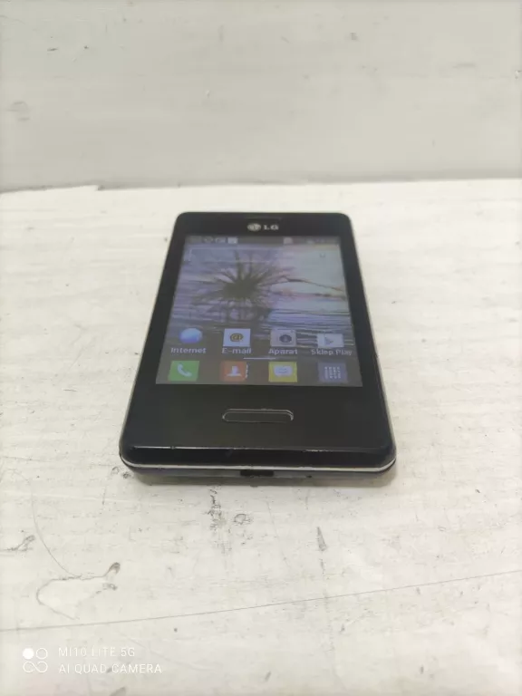 TELEFON LG-E430 +ŁADOWARKA