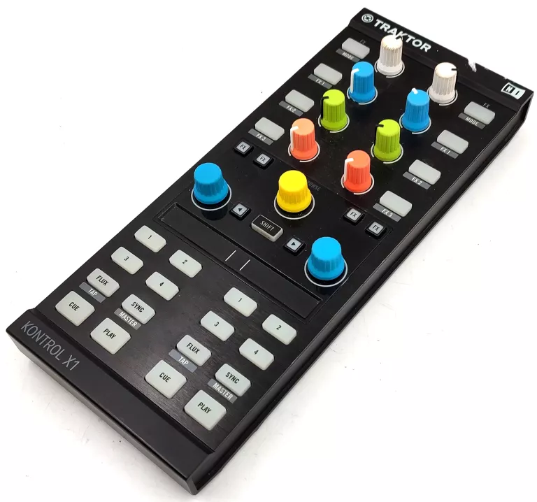NATIVE INSTRUMENTS TRAKTOR KONTROL X1 MK2 HW KPL