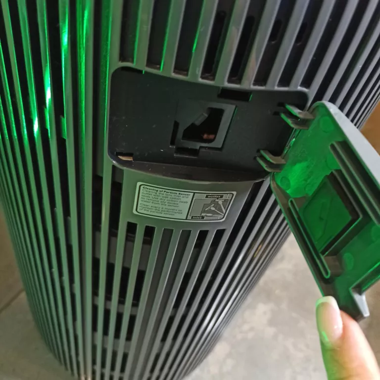 OCZYSZCZACZ POWIETRZA PHILIPS AC4221/11