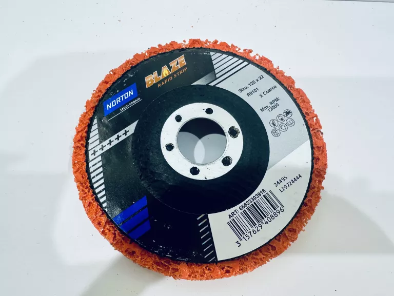 TARCZ DO USUWANIA RDZY FI 125 NORTON BLAZE RAPID STRIP