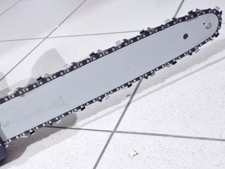 PIŁA ŁAŃCUCHOWA ELEKTRYCZNA A011044 LM 1800W