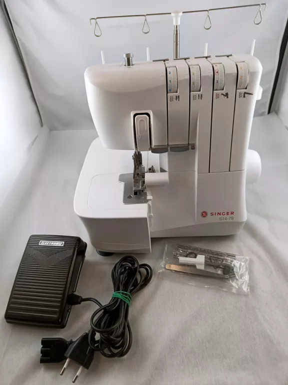 MASZYNA DO SZYCIA SINGER OVERLOCK 4-NITKOWY S14-78