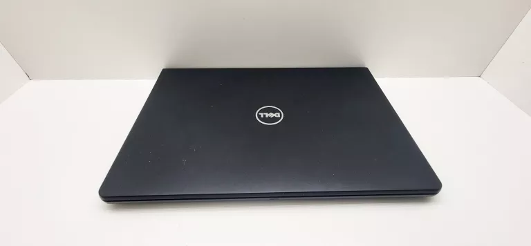 LAPTOP DELL VOSTRO 15-3568 15,6 " INTEL CORE I3 8 GB / 256 GB CZARNY