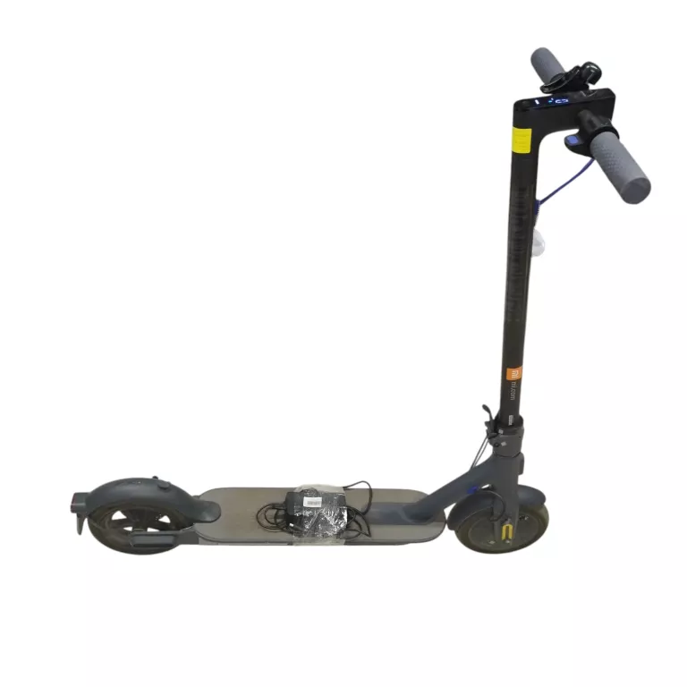 HULAJNOGA ELEKTRYCZNA - XIAOMI MI ELECTRIC SCOOTER 3 + ŁAD. - DDHBC24NEB