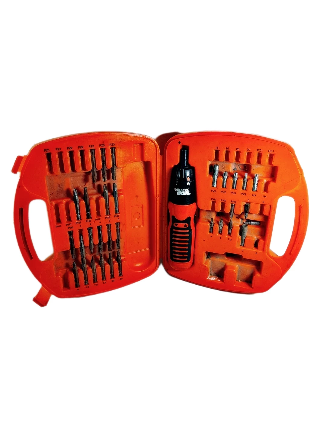 wkretak-na-baterie-black-decker-kc9006-z-walizeczka-stan-11323-2