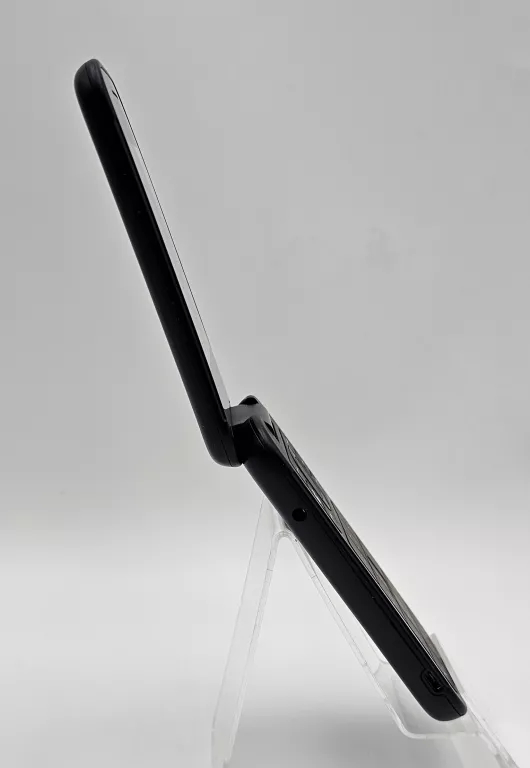 TELEFON NOKIA 2660 FLIP KOMPLET