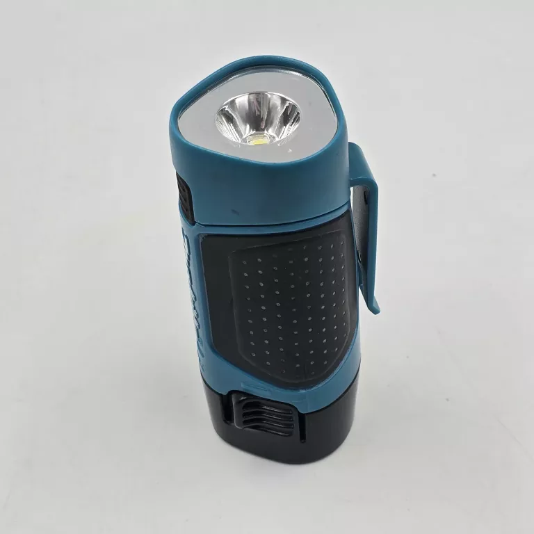 LATARKA AKUMULATOROWA MAKITA ML100 + AKUMULATOR 10,8V