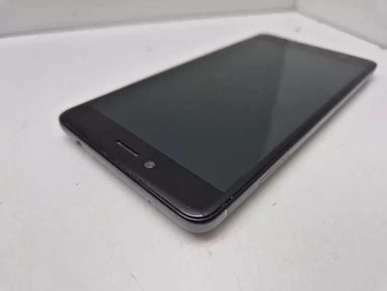 SMARTFON LENOVO K6 NOTE 3 GB / 32 GB 4G (LTE) SZARY
