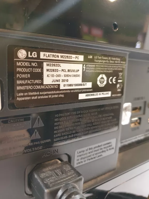 MONITOR LG M2262D + PILOT