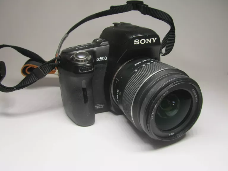 LUSTRZANKA SONY ALPHA 500 DSLR-A500