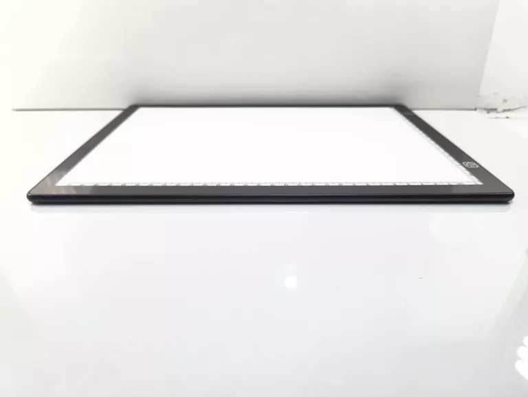 TABLET GRAFICZNY CRAFTS & CO XL LED BRIGHTPAD