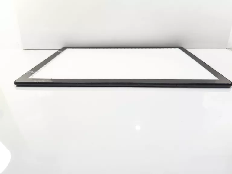 TABLET GRAFICZNY CRAFTS & CO XL LED BRIGHTPAD
