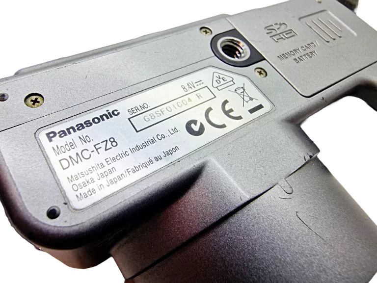 APARAT PANASONIC LUMIX DMC-FZ8