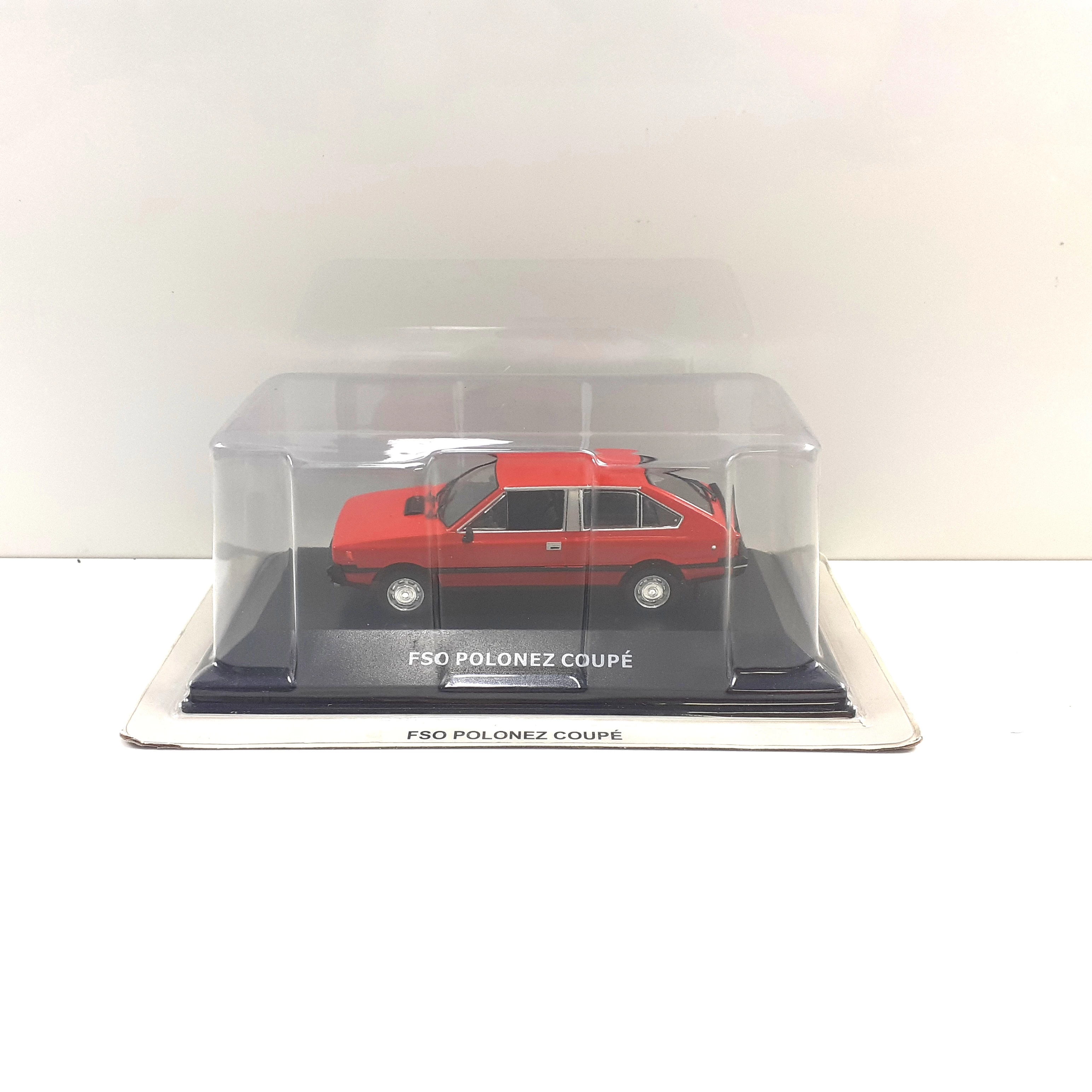 samochodzik-prl-czerwony-grochowska-8385-poznan-ska-x