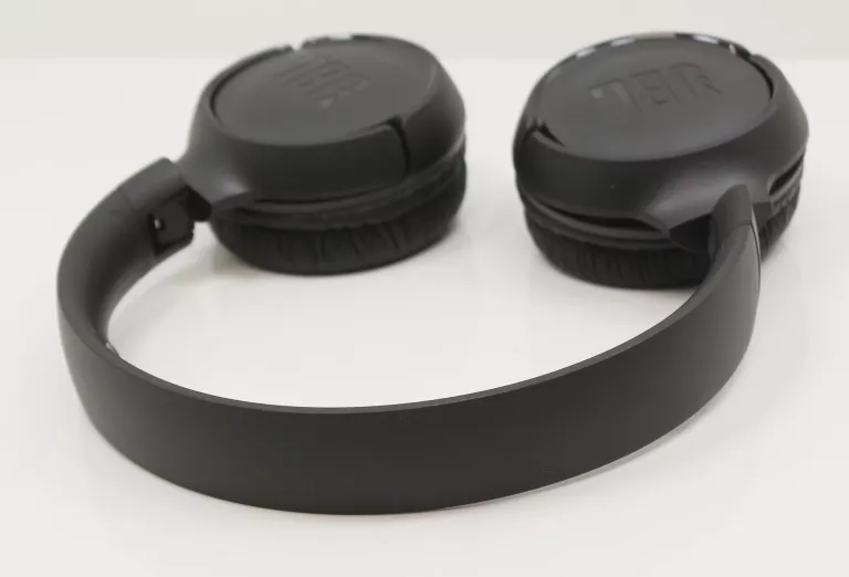 SŁUCHAWKI BEZPRZEWODOWE NAUSZNE JBL TUNE 570BT