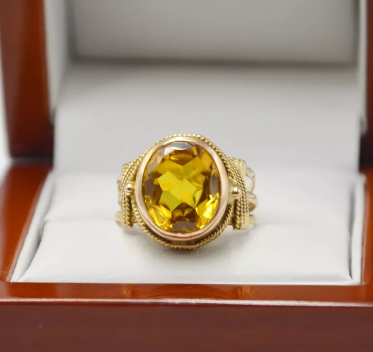 OKAZAŁY ZŁOTY PIERŚCIONEK Z ŻÓŁTYM KAMIENIEM (585) W:5,49 R:14