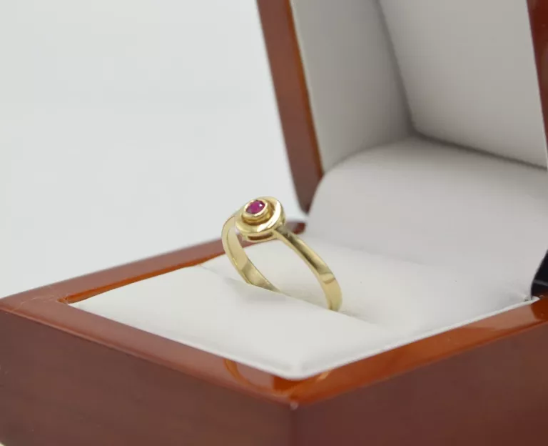 DELIKATNY ZŁOTY PIERŚCIONEK (585) R:14 W:1,89G