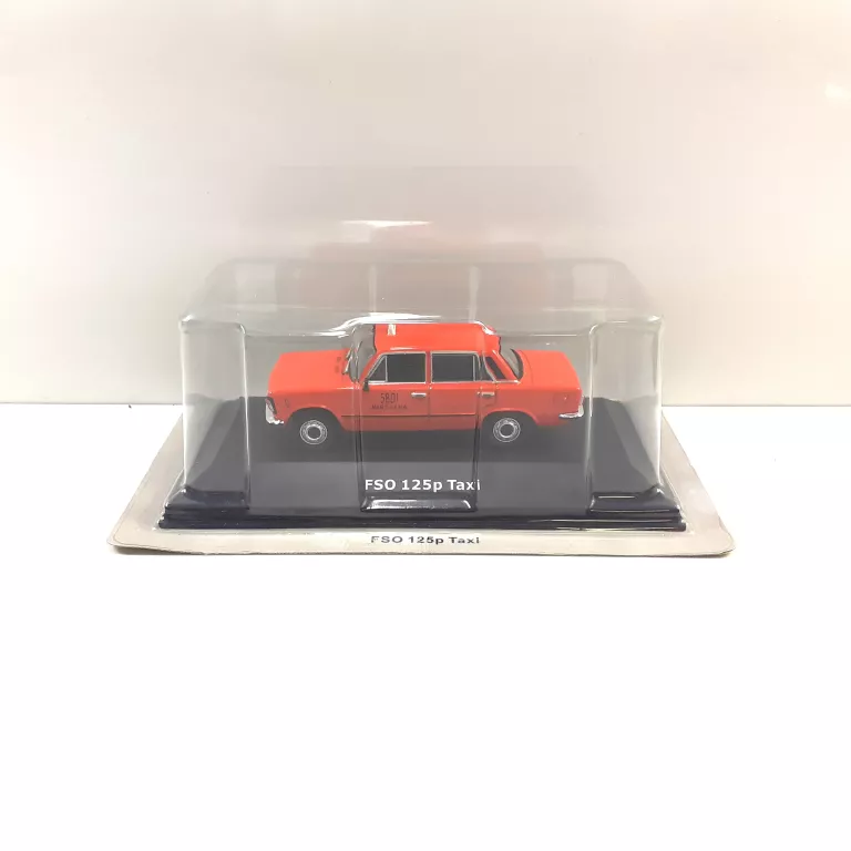 samochodzik-prl-czerwony-model-120052l