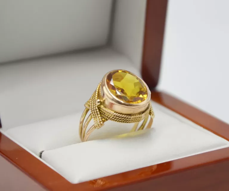 OKAZAŁY ZŁOTY PIERŚCIONEK Z ŻÓŁTYM KAMIENIEM (585) W:5,49 R:14