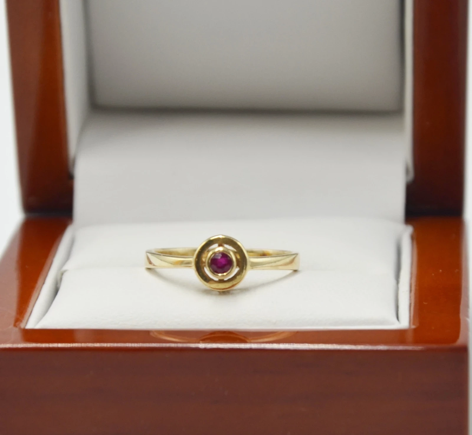 delikatny-zloty-pierscionek-585-r14-w189g-stan-11323-2