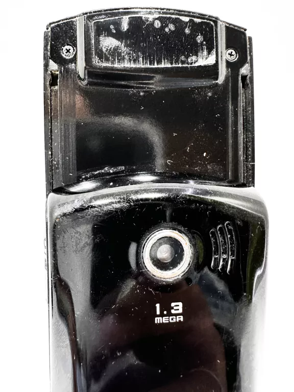 TELEFON SAMSUNG GT-E2550 Z ŁADOWARKĄ