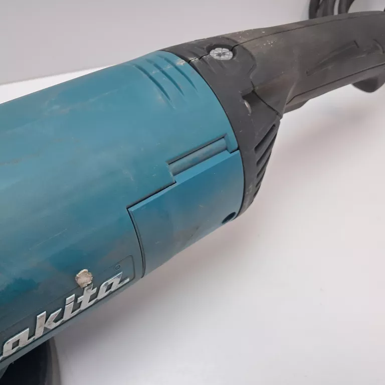 SZLIFIERKA KĄTOWA MAKITA GA9060R