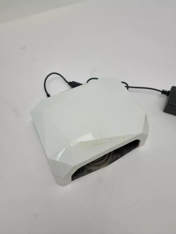 LAMPA DO PAZNOKCI LED UV 36W PUDEŁKO