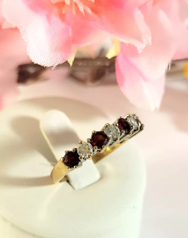 swietny-zloty-pierscionek-375-265g-rodzaj-2205-2