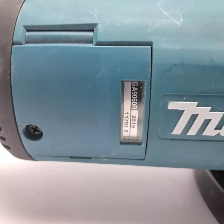 SZLIFIERKA KĄTOWA MAKITA GA9060R