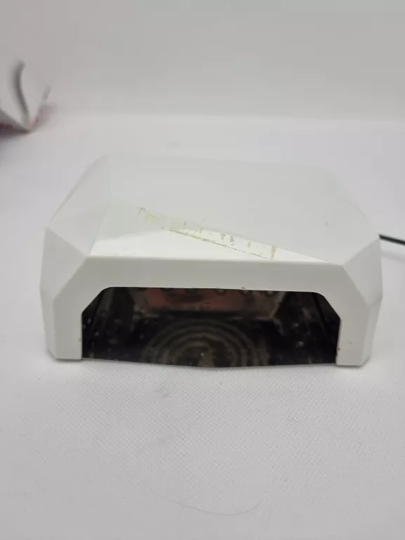 LAMPA DO PAZNOKCI LED UV 36W PUDEŁKO
