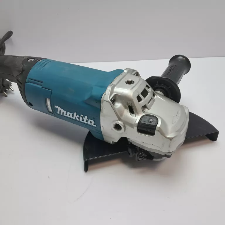 SZLIFIERKA KĄTOWA MAKITA GA9060R