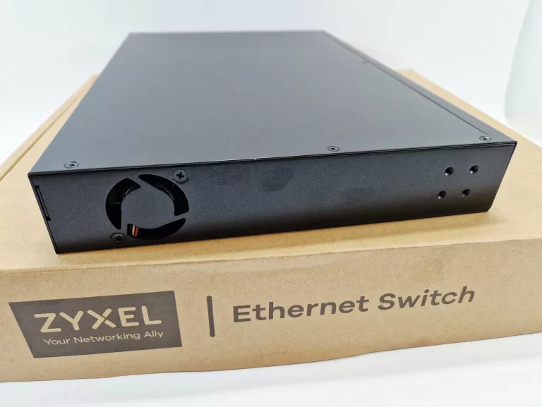 ZYXEL 24-PORTOWY SWITCH | ETHERNET SWITCH | GS1900-24EP | 24 PORTY