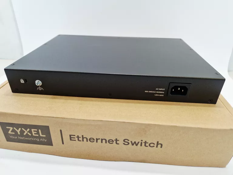 ZYXEL 24-PORTOWY SWITCH | ETHERNET SWITCH | GS1900-24EP | 24 PORTY