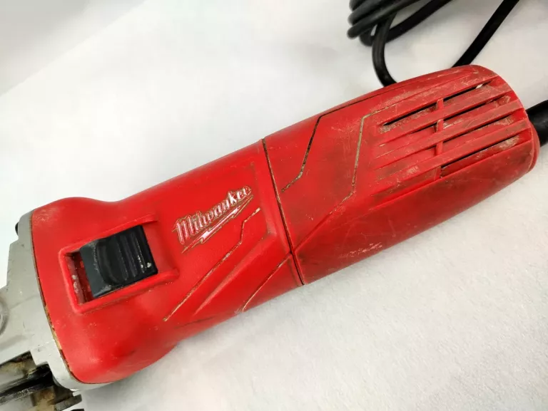 MILWAUKEE AG10-125EK-SZLIFIERKA KĄTOWA 1000W