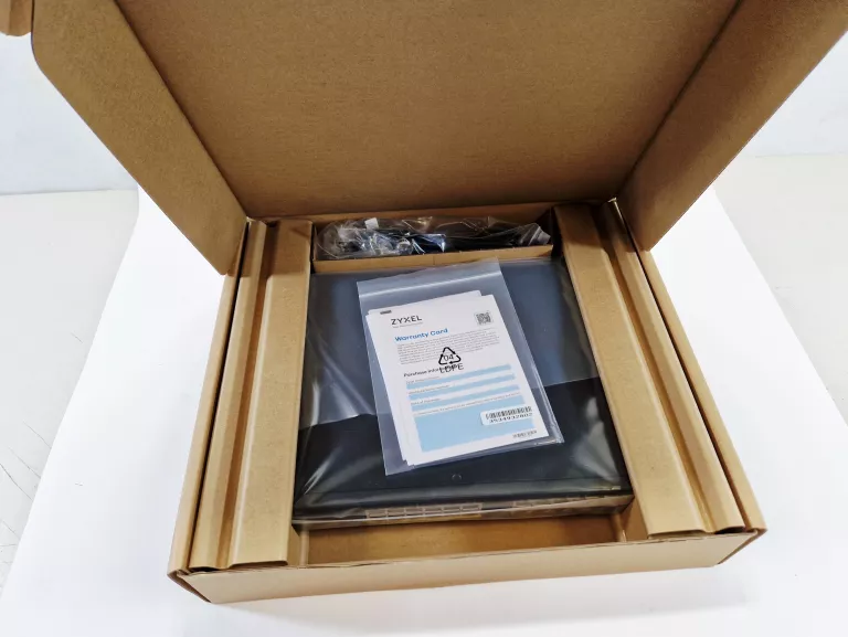 ZYXEL 24-PORTOWY SWITCH | ETHERNET SWITCH | GS1900-24EP | 24 PORTY